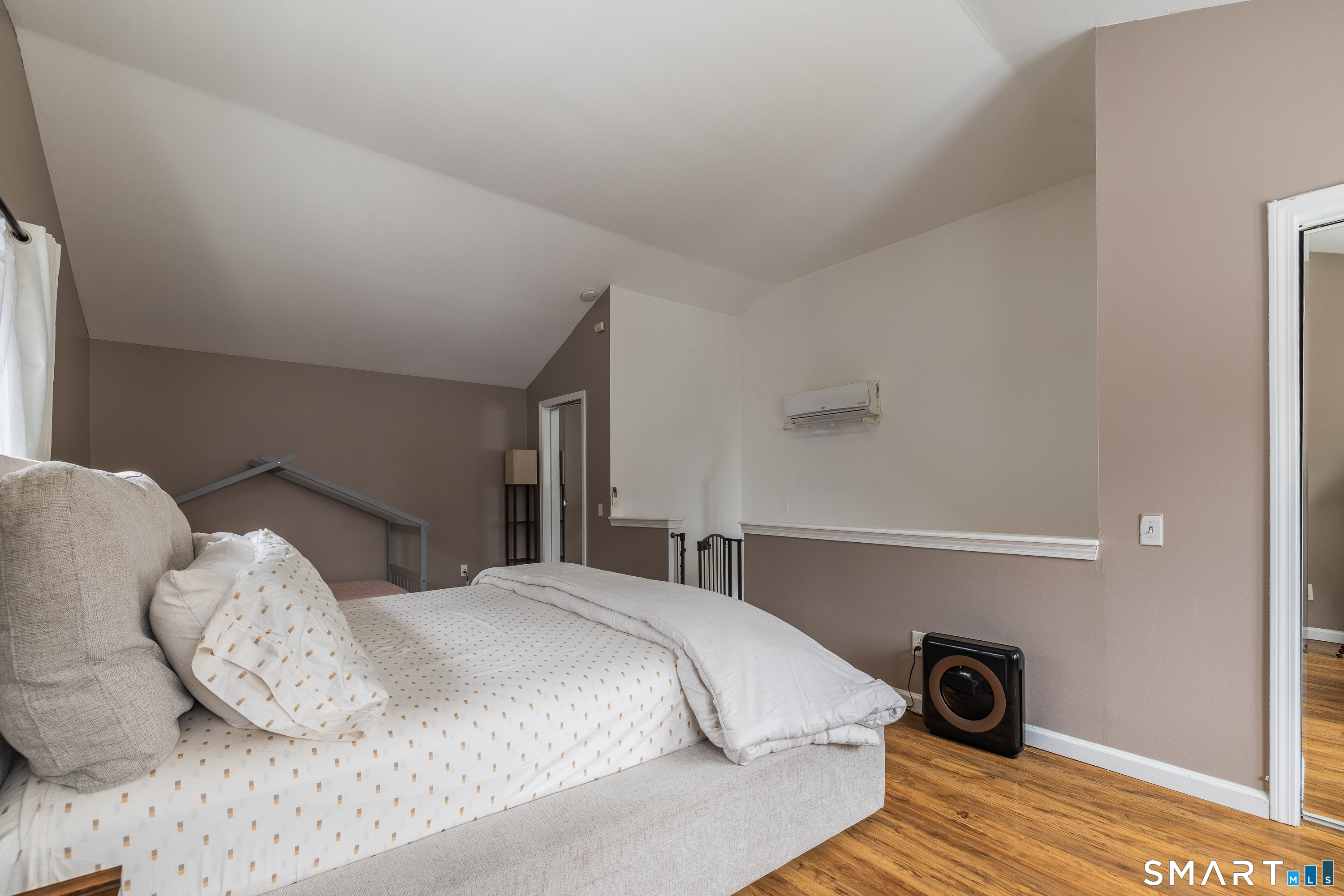 51 Evergreen Avenue Hamden CT 06518