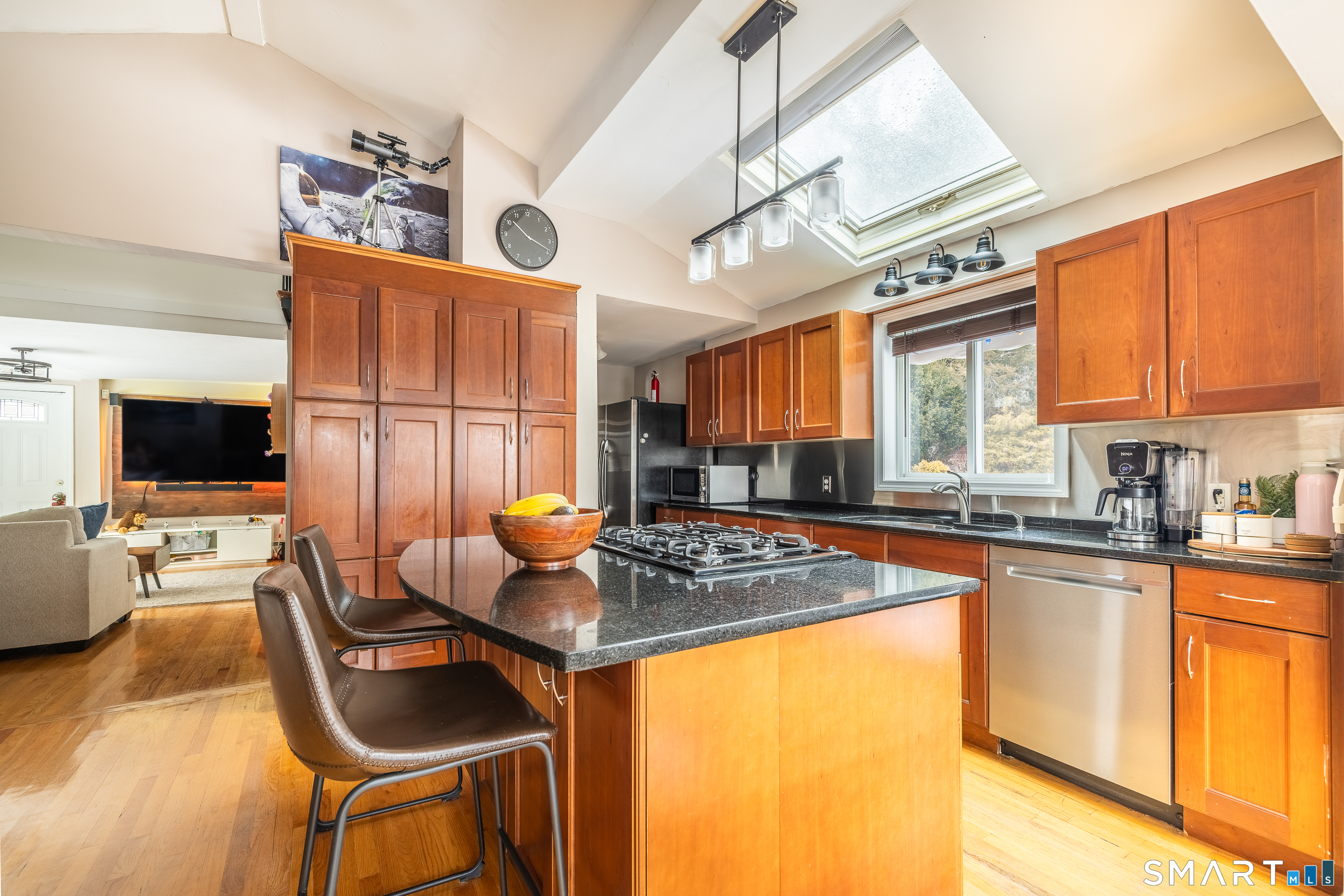 51 Evergreen Avenue Hamden CT 06518