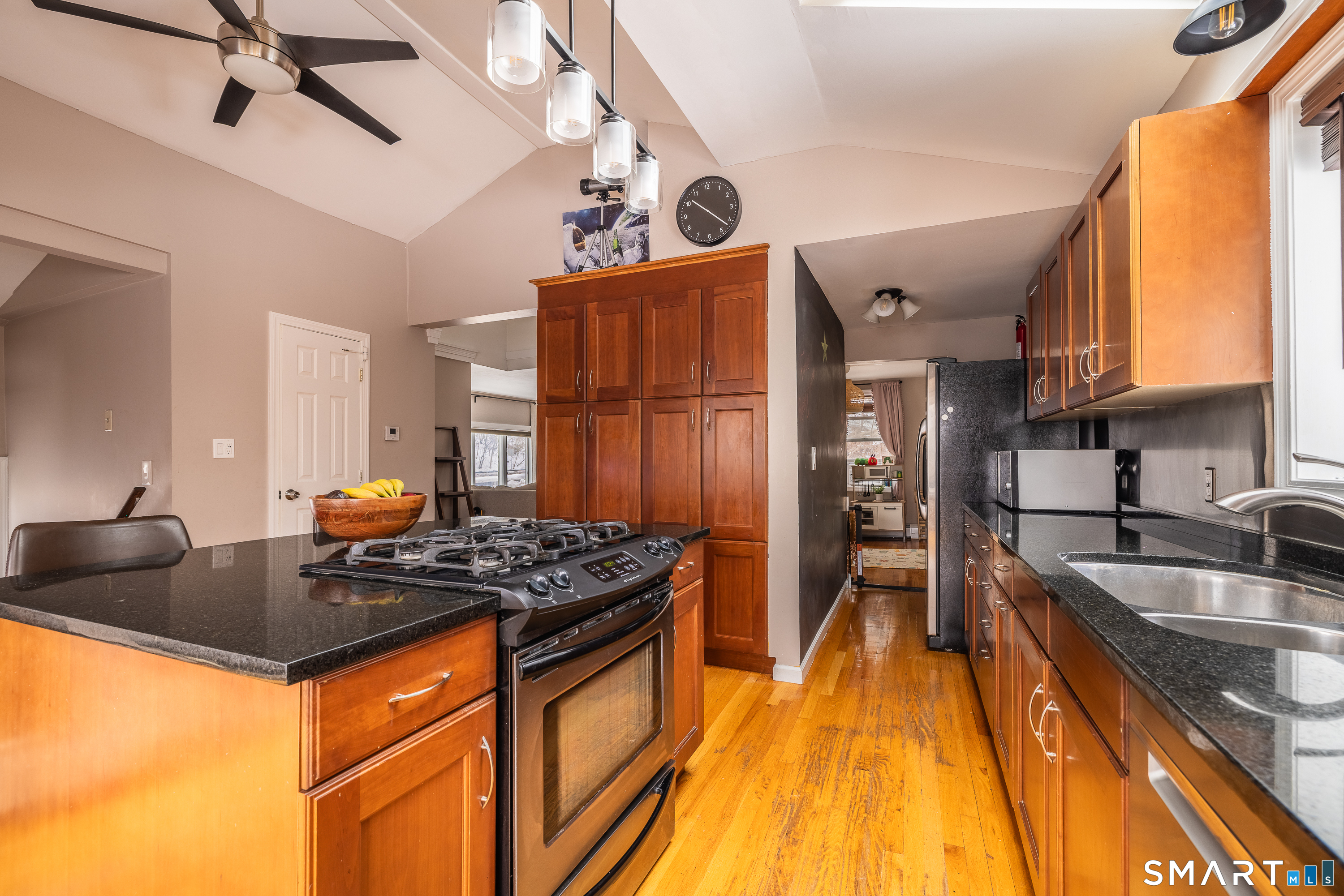 51 Evergreen Avenue Hamden CT 06518