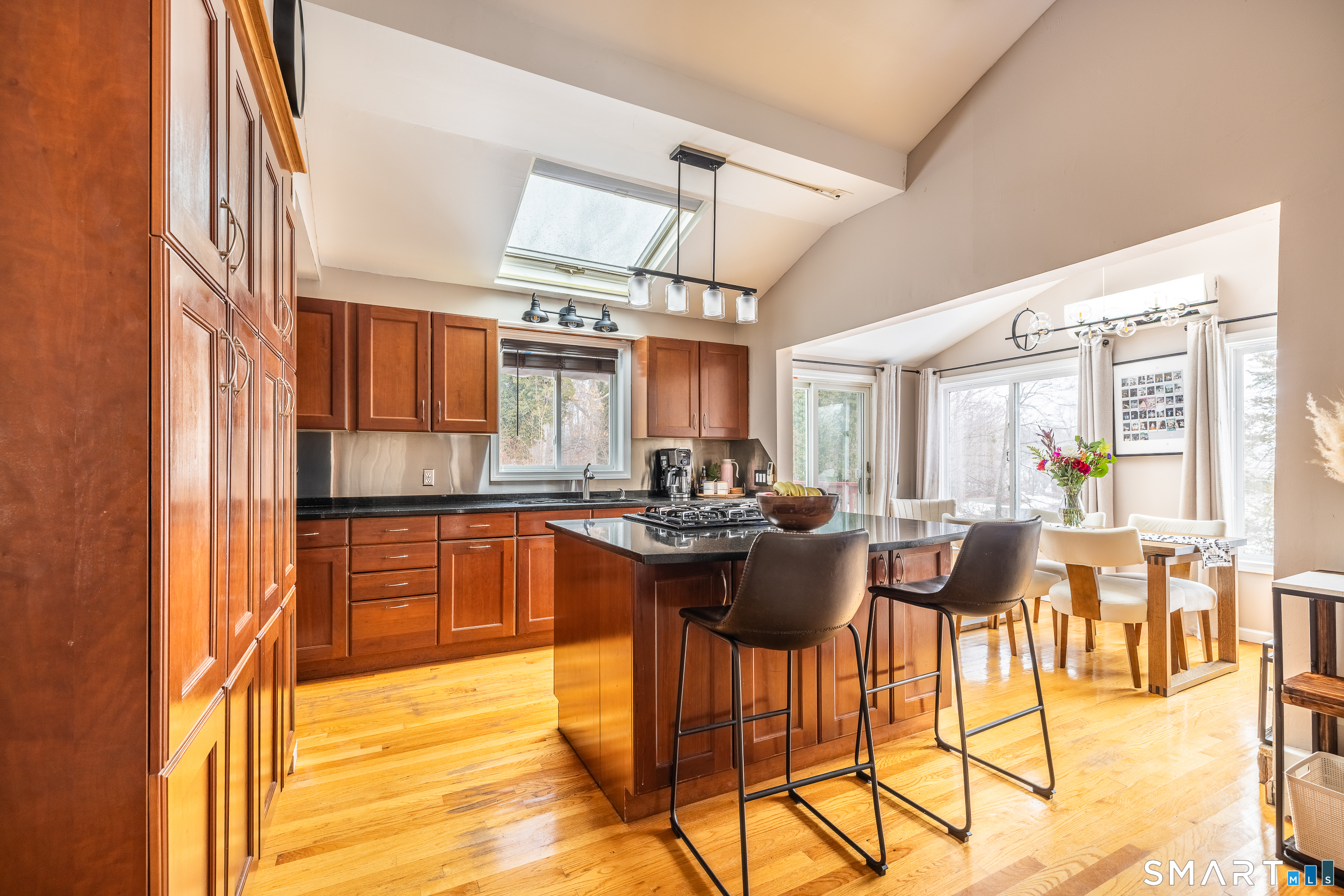 51 Evergreen Avenue Hamden CT 06518