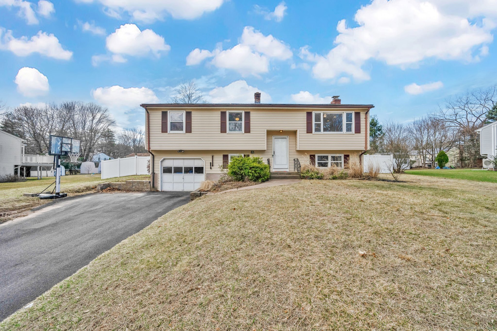 148 Quarry Brook Drive South Windsor CT 06074