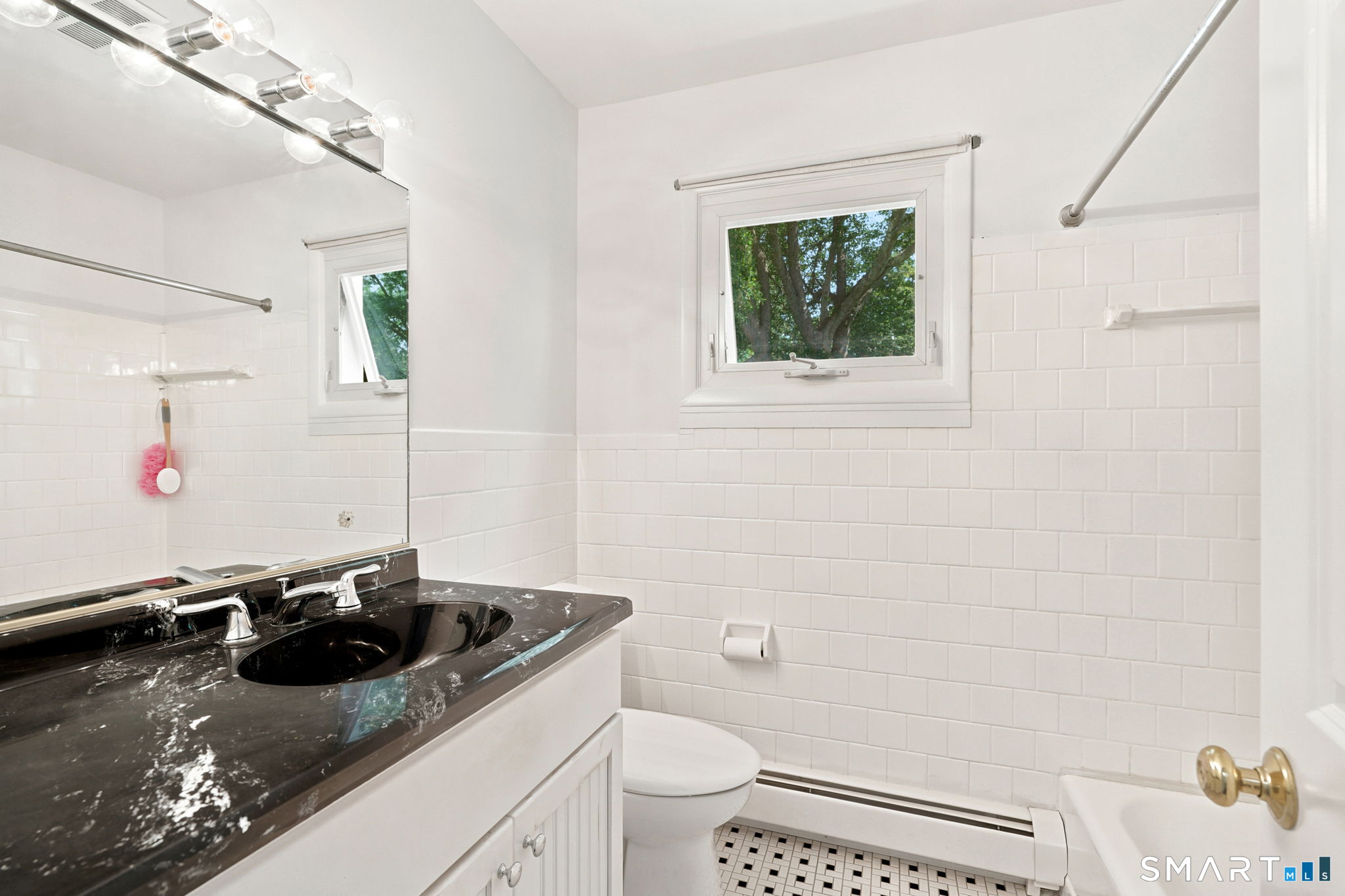 206 Beatrice Drive West Haven CT 06516