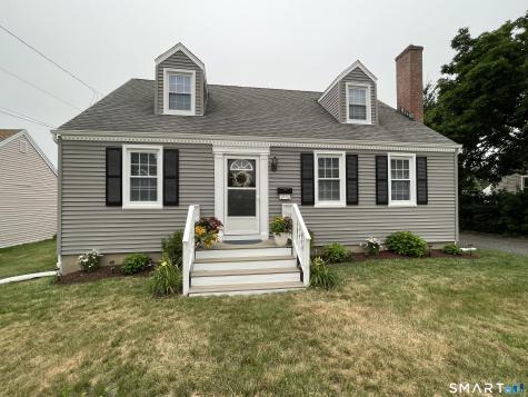 86 Ferndale Avenue Stratford CT 06614