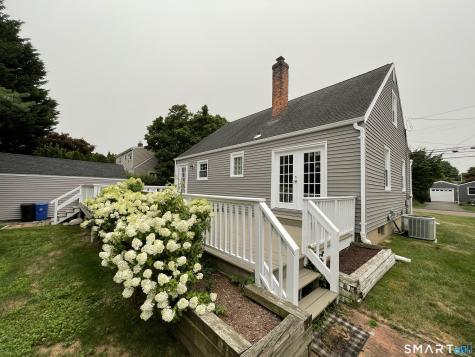 86 Ferndale Avenue Stratford CT 06614