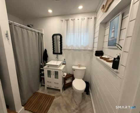 98 Oswegatchie Road Waterford CT 06385