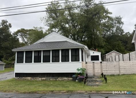 98 Oswegatchie Road Waterford CT 06385