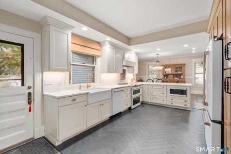 266 North Main Street Suffield CT 06078