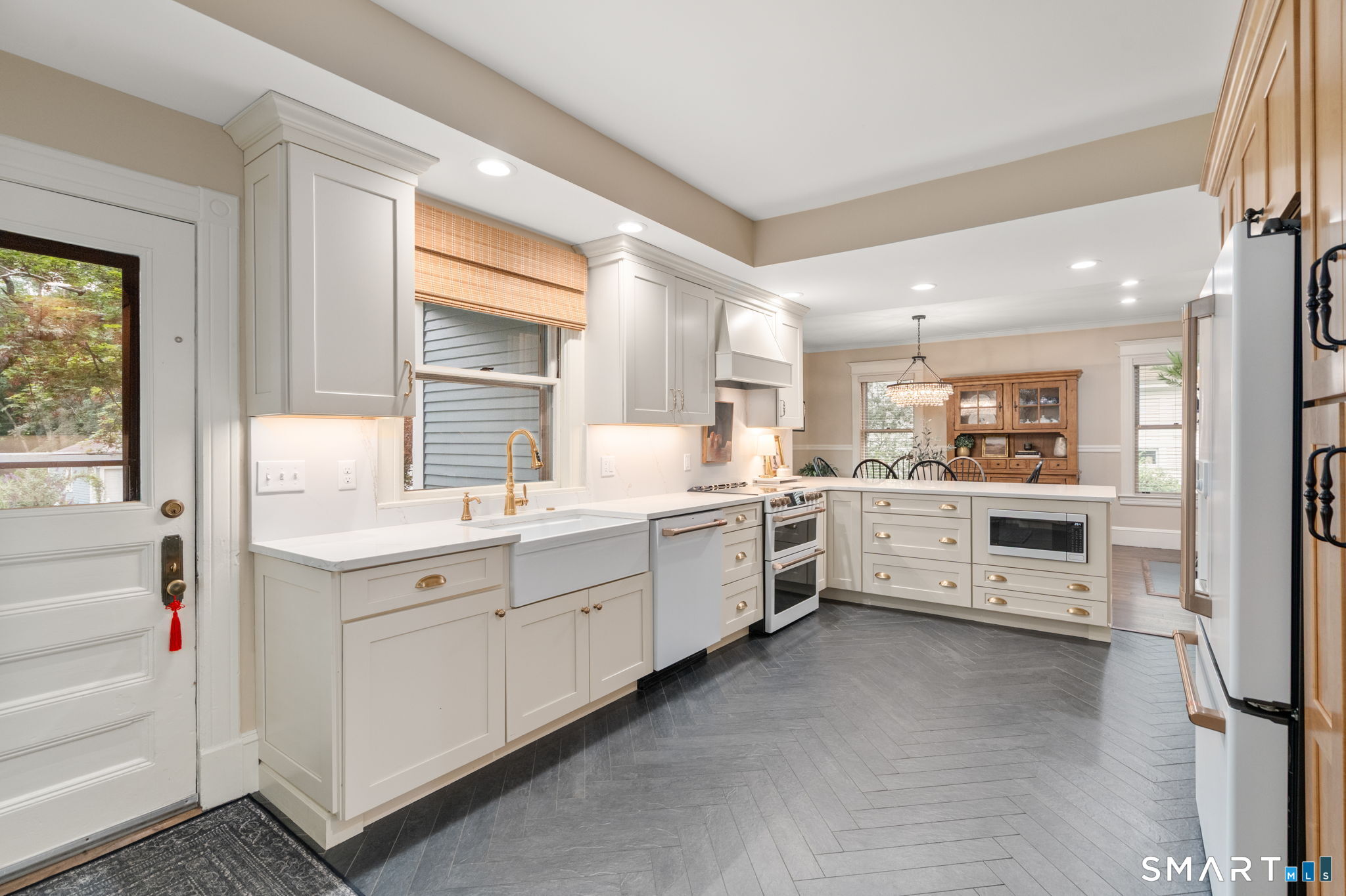 266 North Main Street Suffield CT 06078