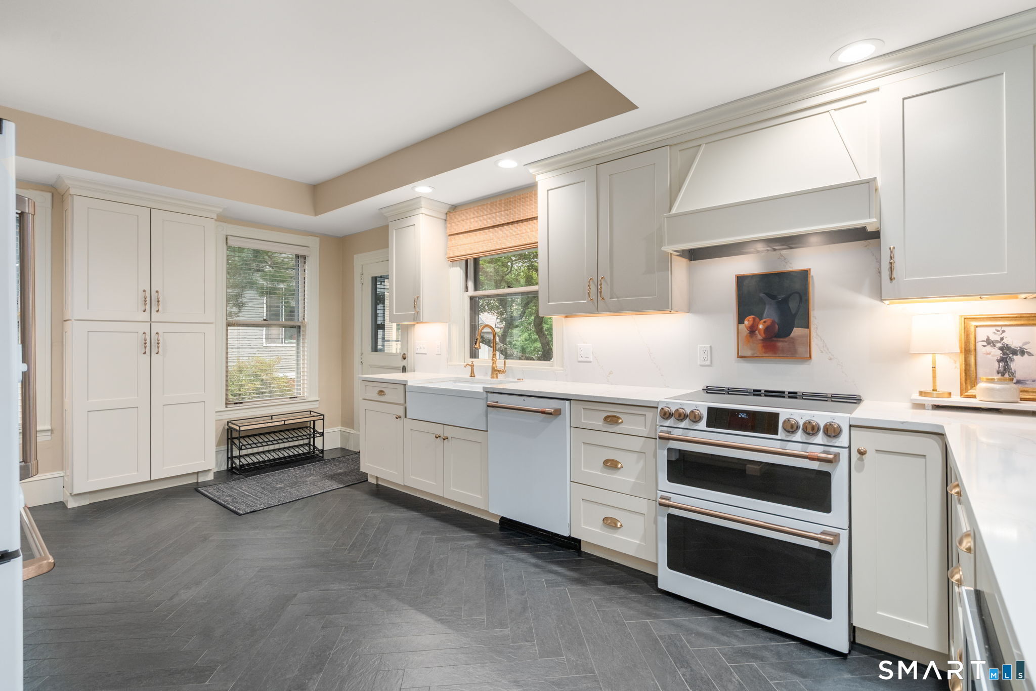 266 North Main Street Suffield CT 06078