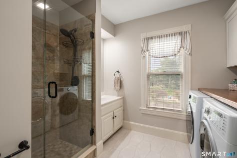 266 North Main Street Suffield CT 06078