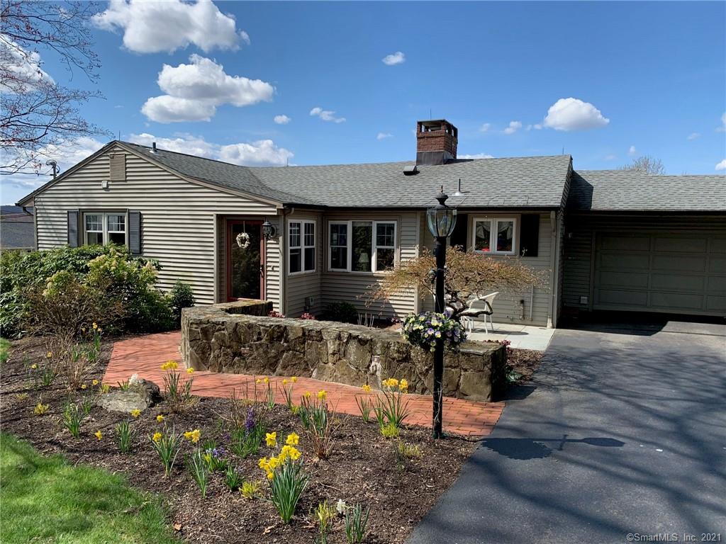 319 White Avenue Middlebury CT 06762