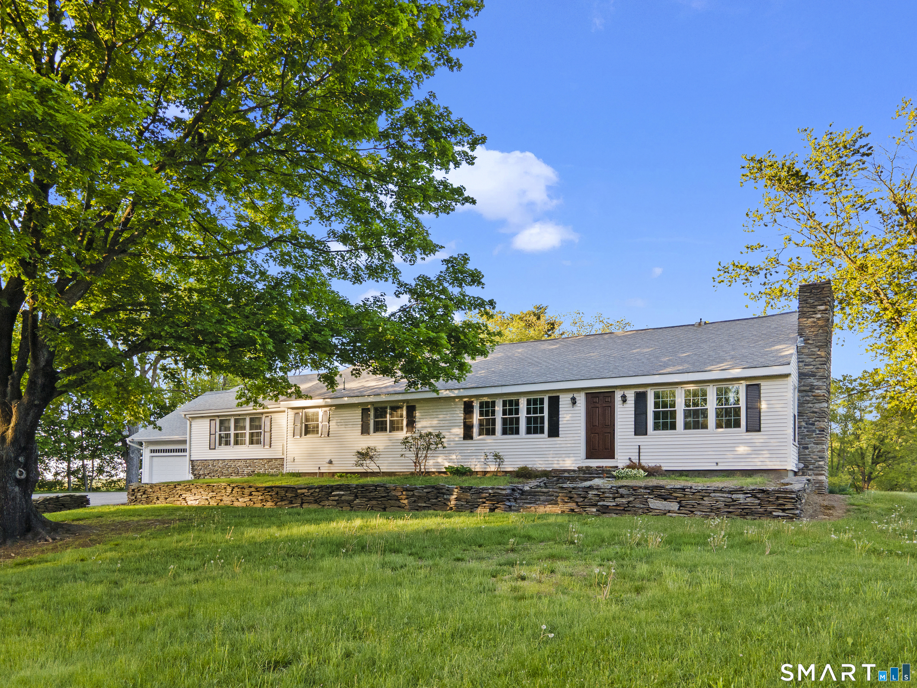 1645 Route 169 Woodstock CT 06281