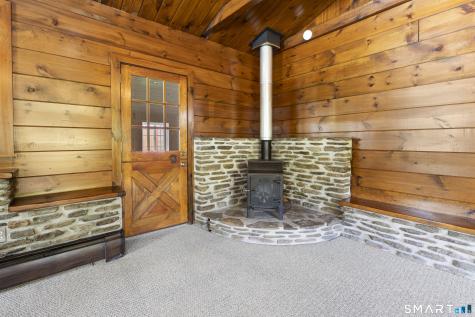 1645 Route 169 Woodstock CT 06281