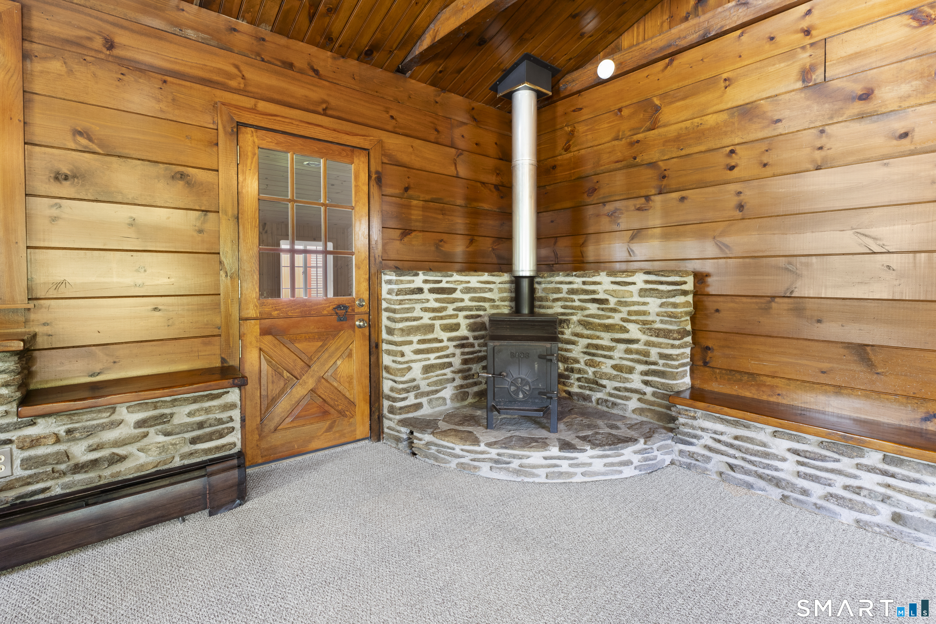1645 Route 169 Woodstock CT 06281