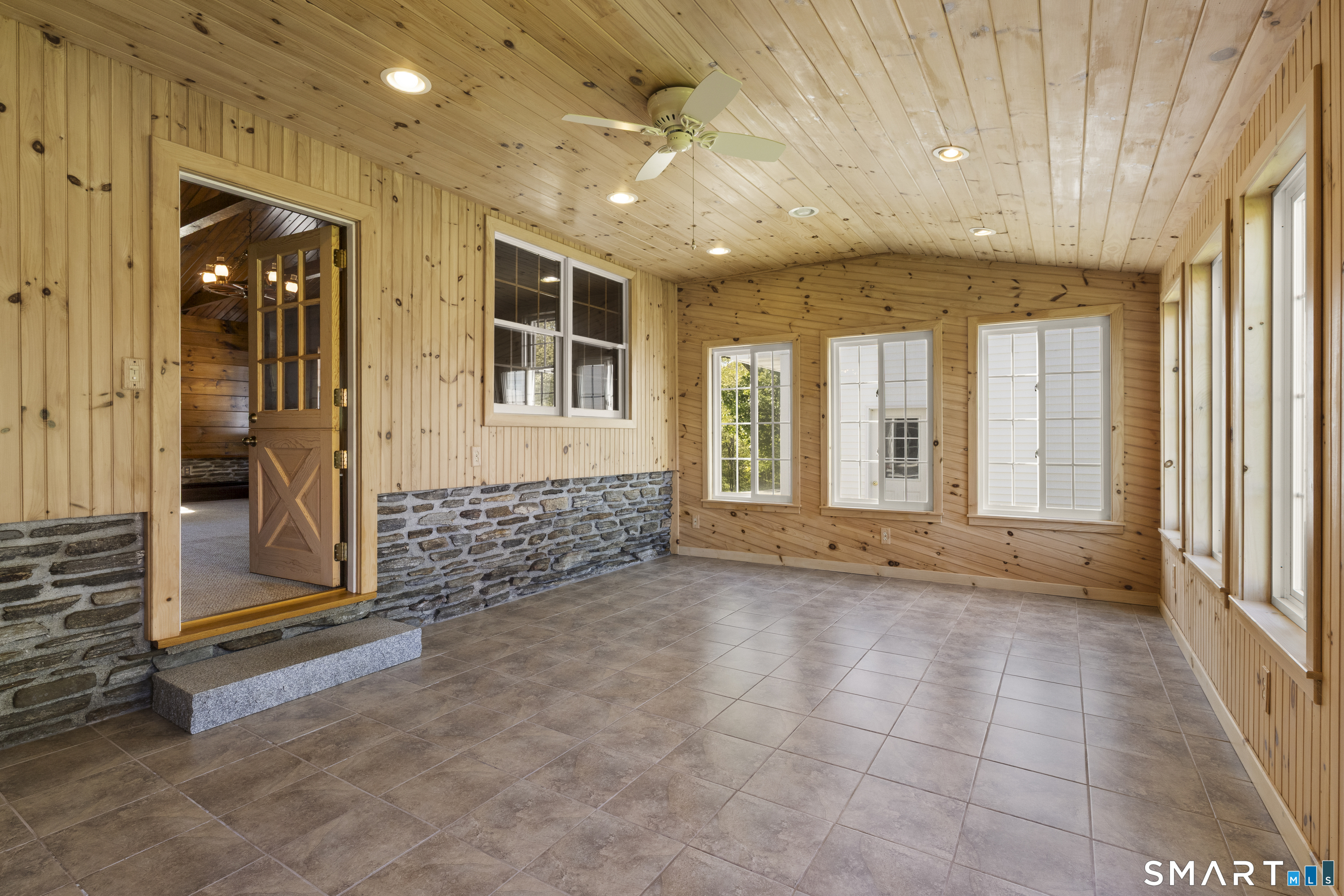 1645 Route 169 Woodstock CT 06281