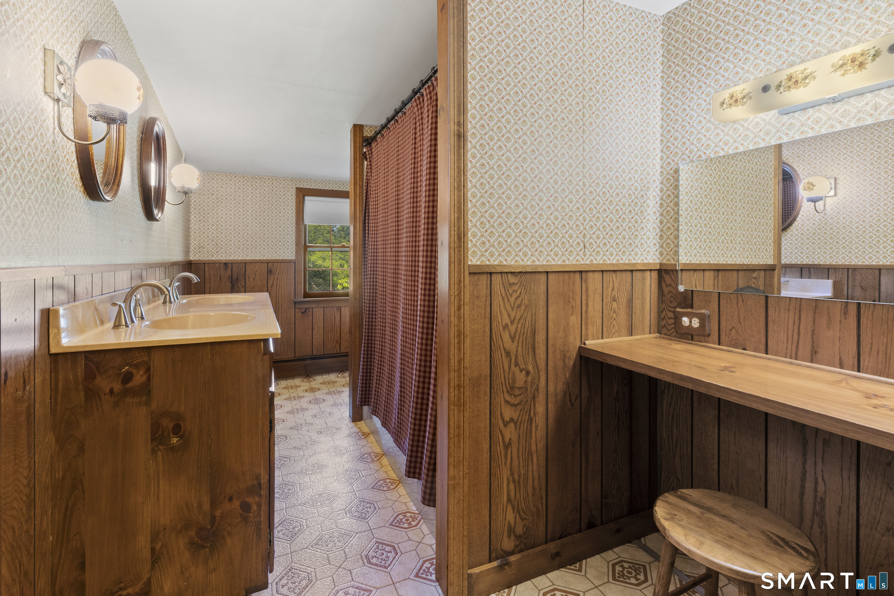 1645 Route 169 Woodstock CT 06281