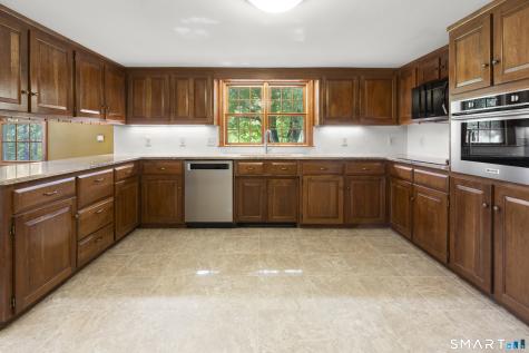 1645 Route 169 Woodstock CT 06281