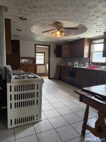 472 West Street Bristol CT 06010