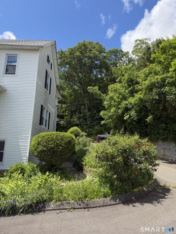 472 West Street Bristol CT 06010