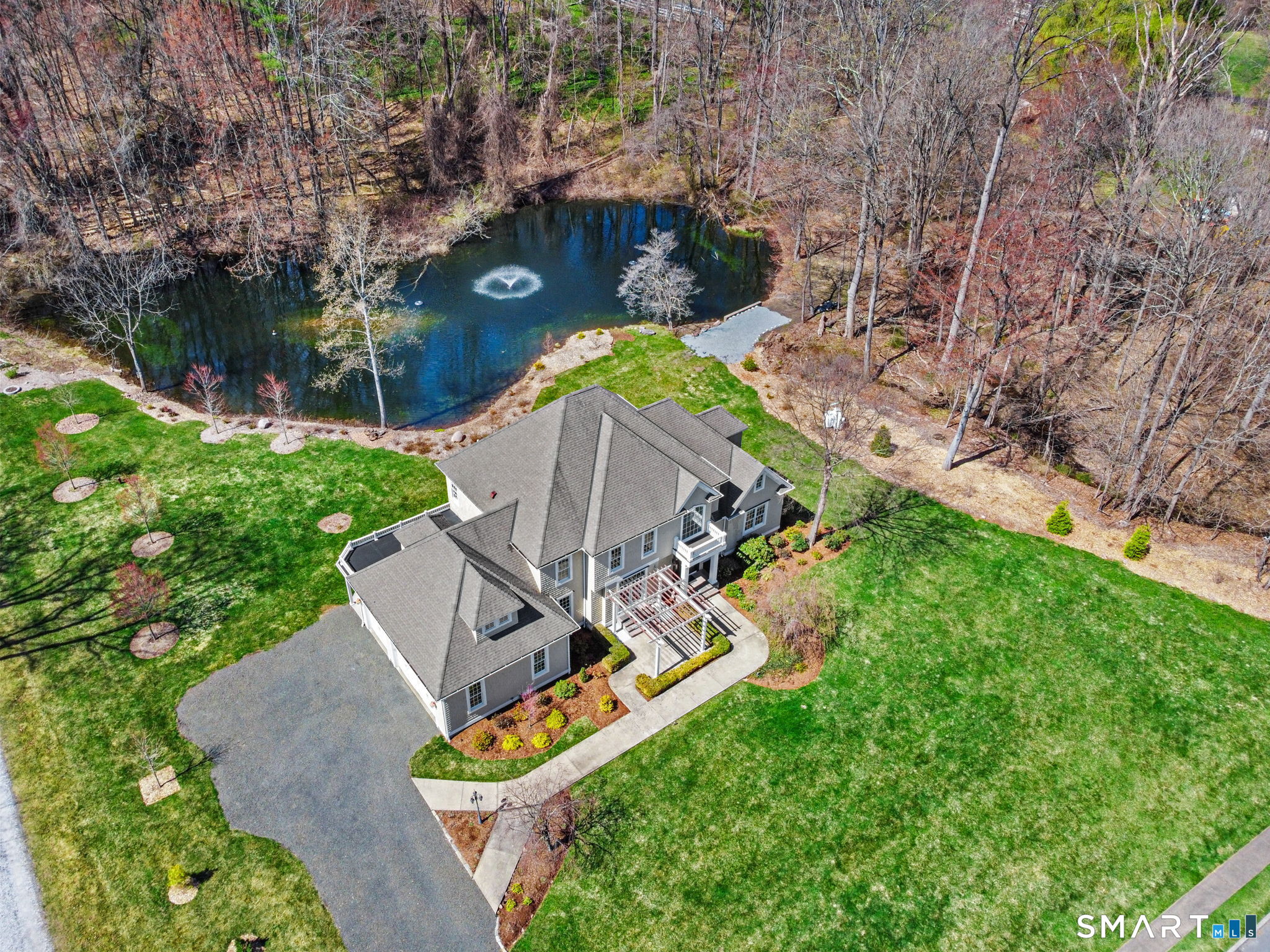 15 Shire Court Cheshire CT 06410