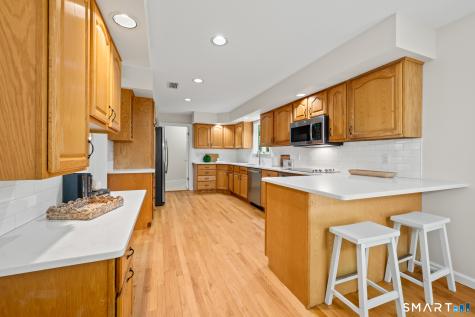 31 Grant Drive Avon CT 06001