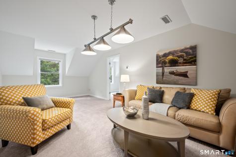 31 Grant Drive Avon CT 06001