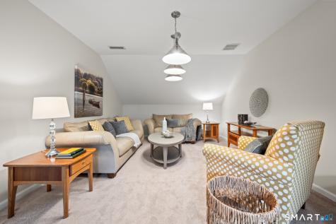 31 Grant Drive Avon CT 06001
