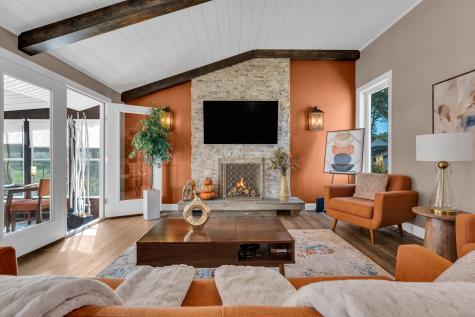 88 Eastwood Road Groton CT 06340