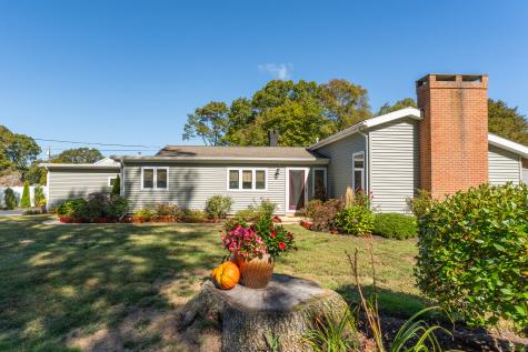 88 Eastwood Road Groton CT 06340