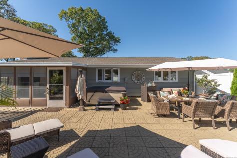 88 Eastwood Road Groton CT 06340