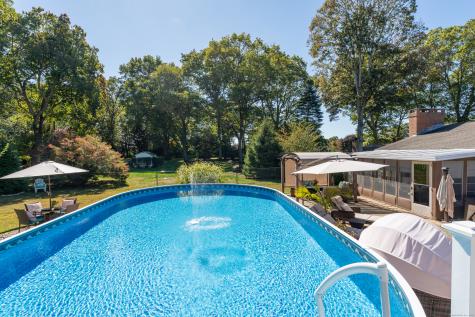 88 Eastwood Road Groton CT 06340