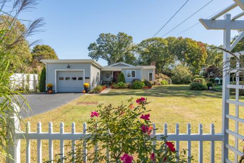 88 Eastwood Road Groton CT 06340