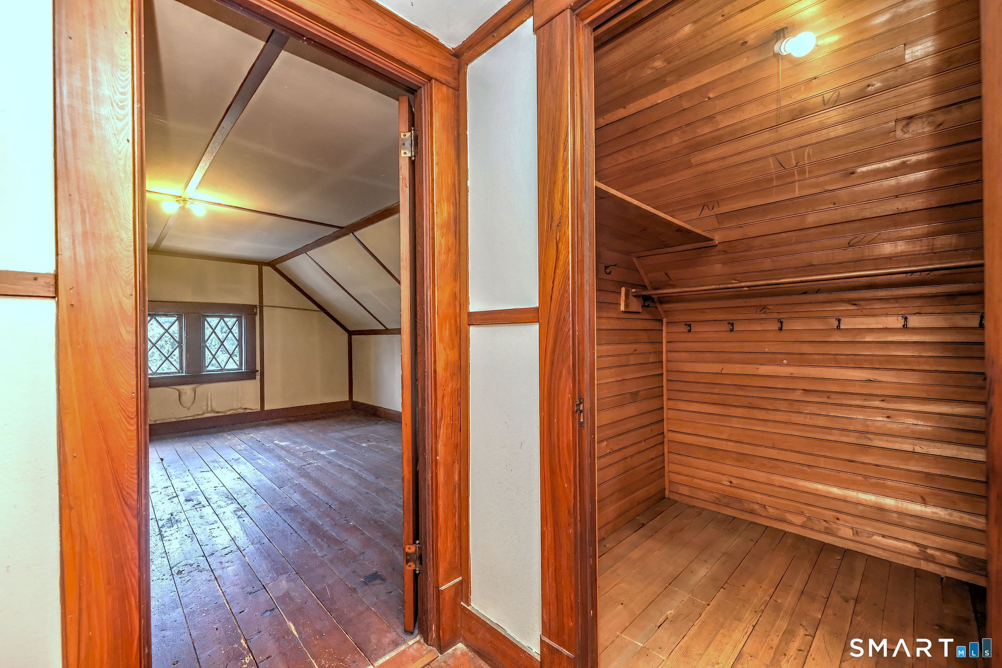 27 Gorton Street New London CT 06320