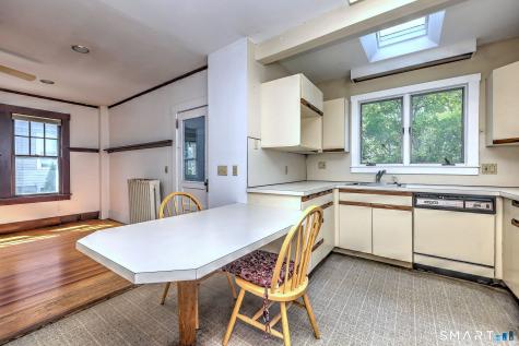 27 Gorton Street New London CT 06320