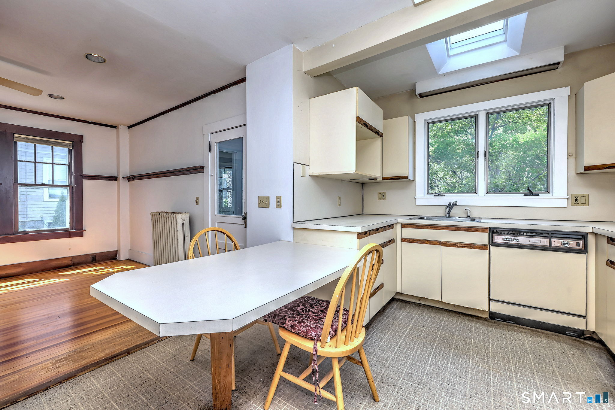 27 Gorton Street New London CT 06320