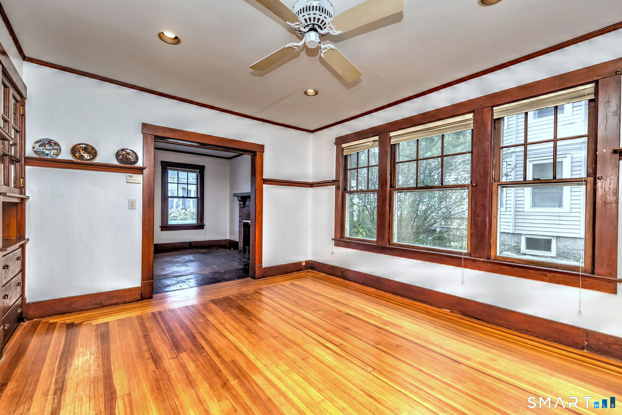 27 Gorton Street New London CT 06320
