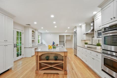 2 Winding Brook Road Newtown CT 06470