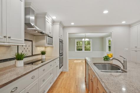 2 Winding Brook Road Newtown CT 06470