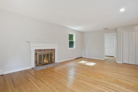 2 Winding Brook Road Newtown CT 06470