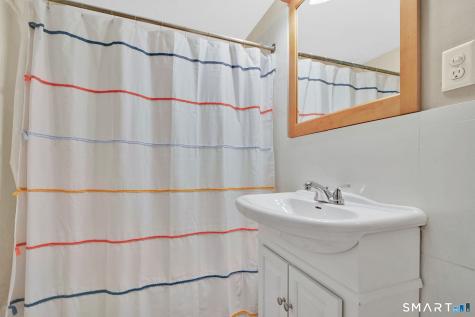 36 Oakdale Street Wethersfield CT 06109