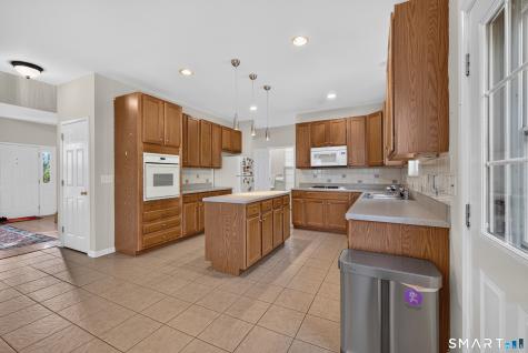 25 Auburn Way Torrington CT 06790