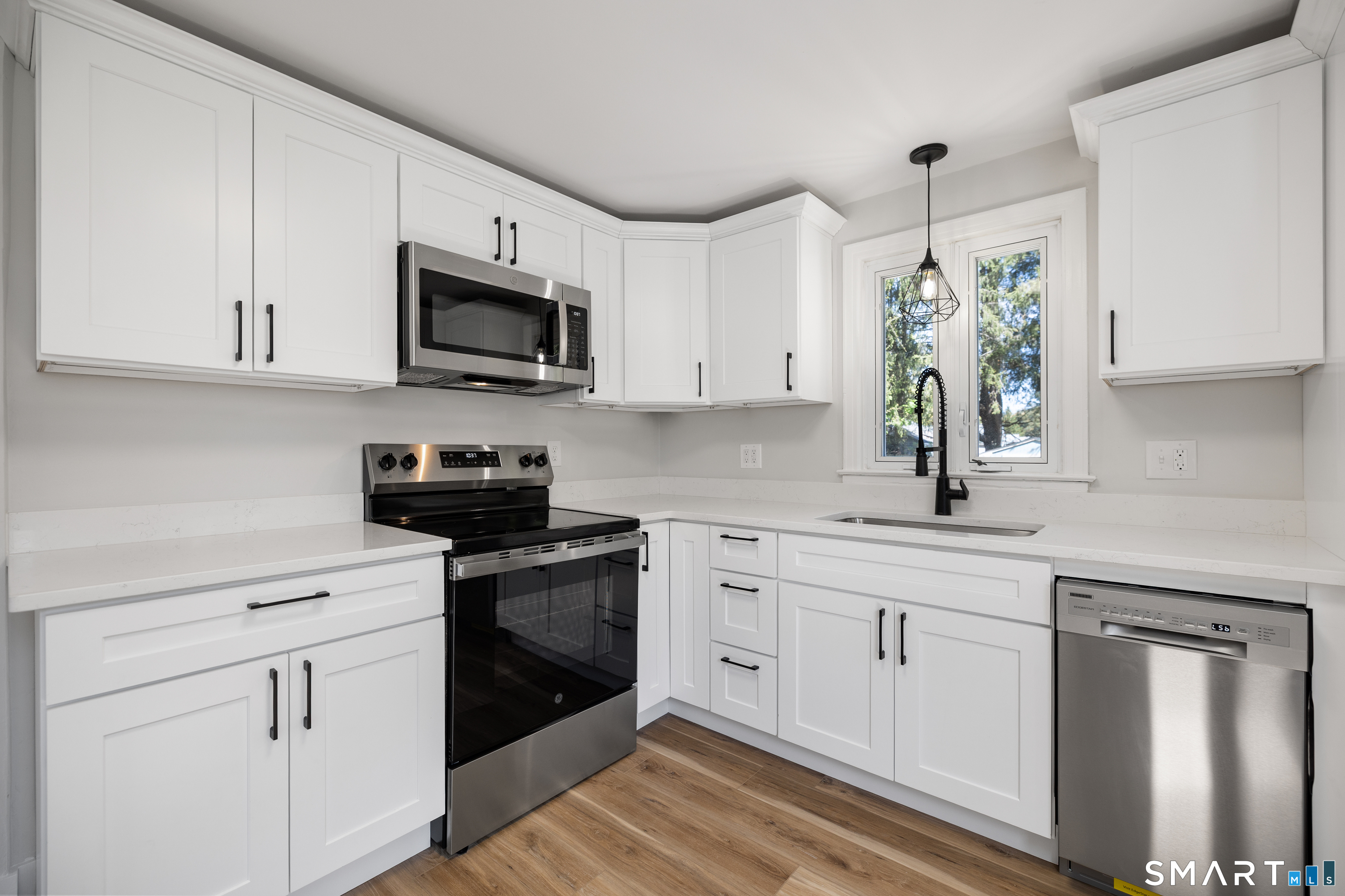 122 Capen Street Windsor CT 06095