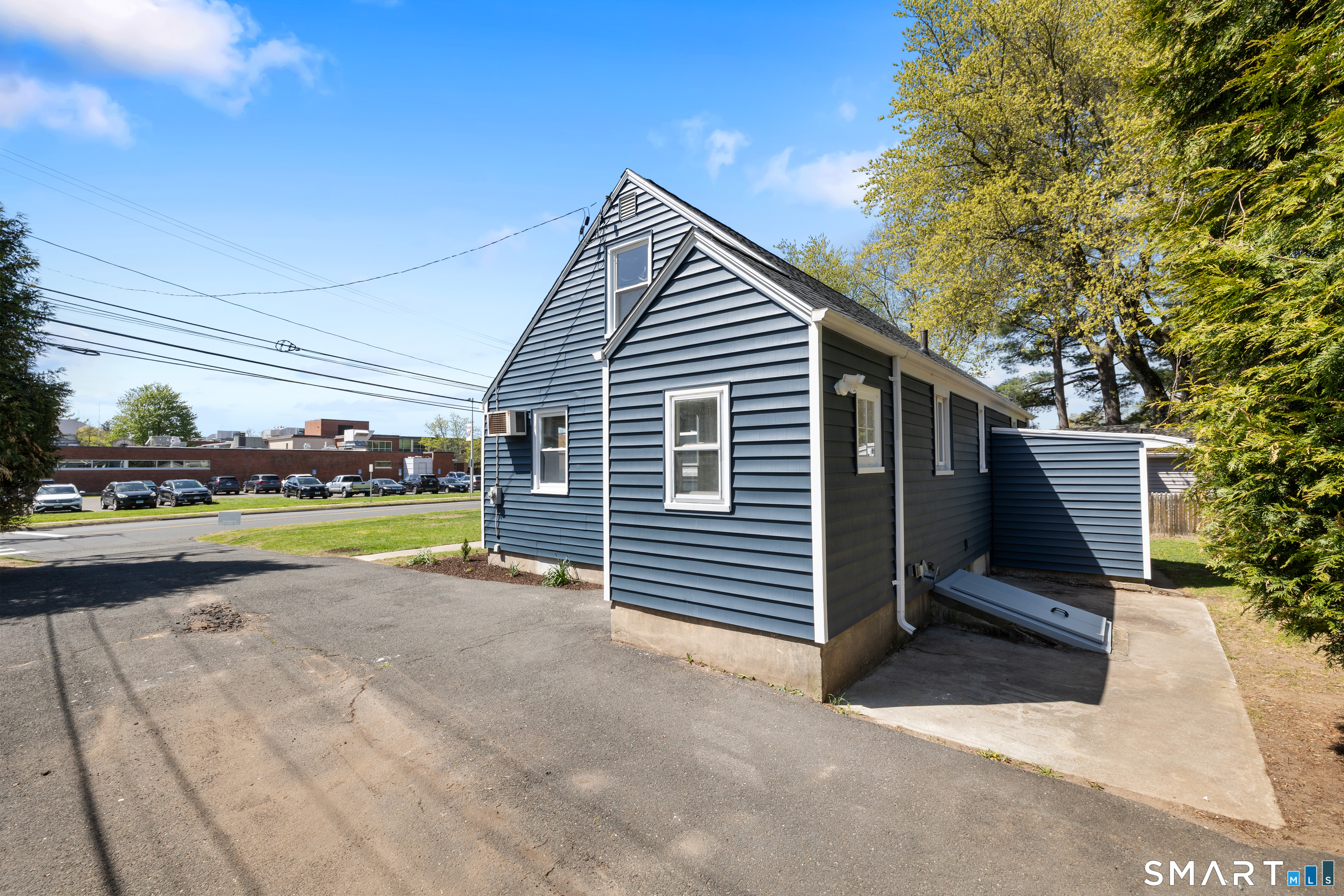 122 Capen Street Windsor CT 06095