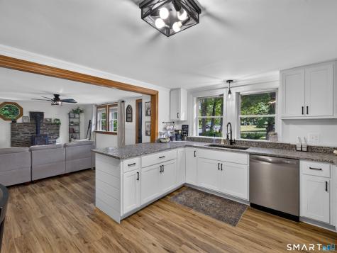 146 Witch Meadow Road Salem CT 06420