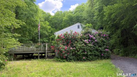 606 Route 163 Montville CT 06370