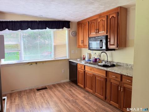 606 Route 163 Montville CT 06370