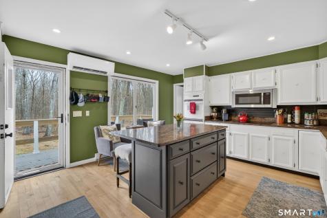 230 Six Rod Highway Hamden CT 06518