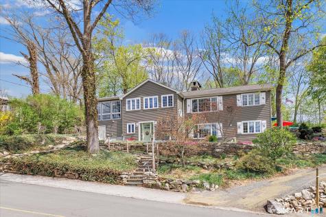 13 Longview Drive Brookfield CT 06804