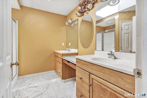 13 Longview Drive Brookfield CT 06804