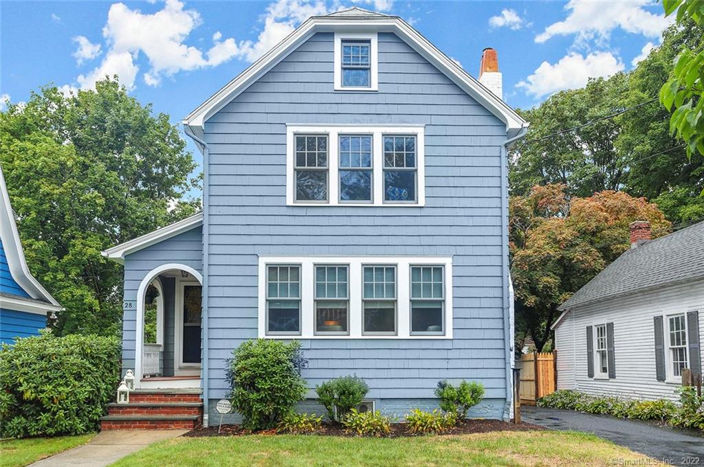 28 Newman Place Fairfield CT 06825